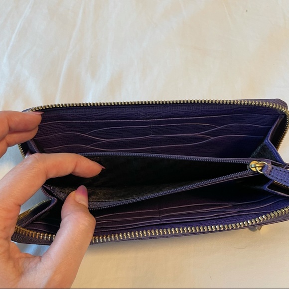 NEW Cole Haan Travel Wallet Purple 💜 - Picture 6 of 8